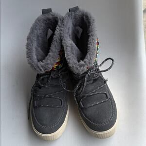 TOMS Alpine Boots, Size 7, Gray with Faux Fur and Colorful Trim